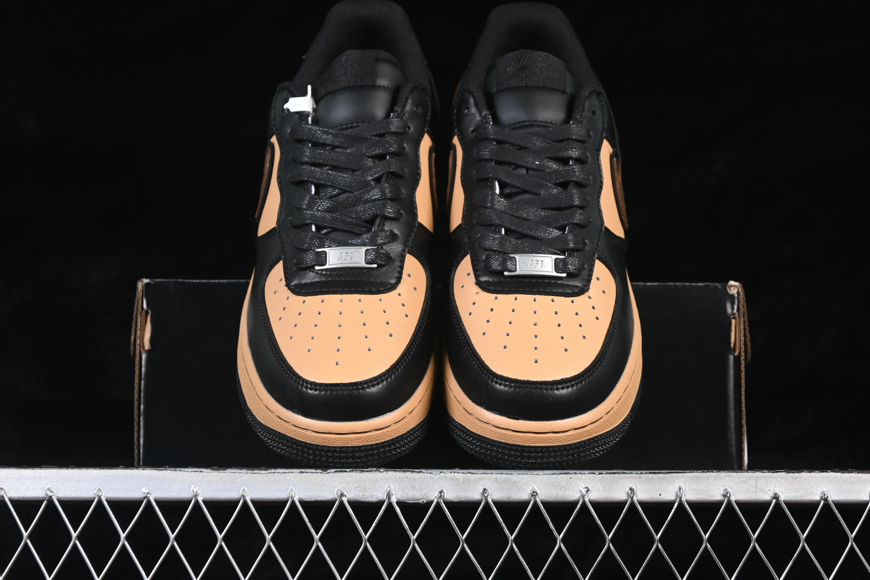 All Categories Nk Air Force 1 Air Force Series Nk Air Force 1 Low Air Force Low Nike Air Force 1'07 Low Dark Brown Black Sand Air Force One Low Casual Shoes FB8878-200